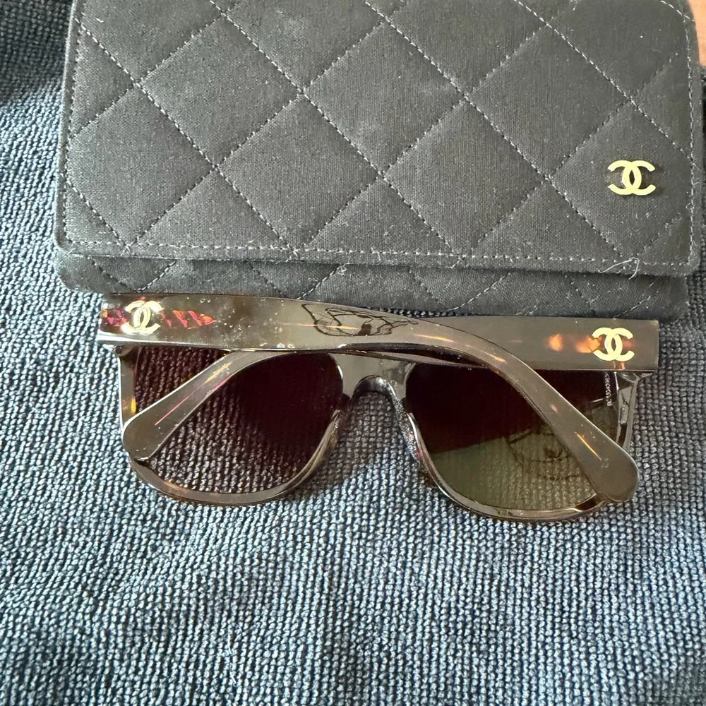 CHANEL Dark Tortoise Sunglasses with Gold Logo Accent